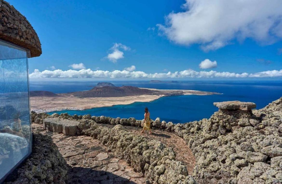 Lanzarote Casa Volcanica-Anclada Sobre La Lava Del Volcan Montana Blanca Экстерьер фото