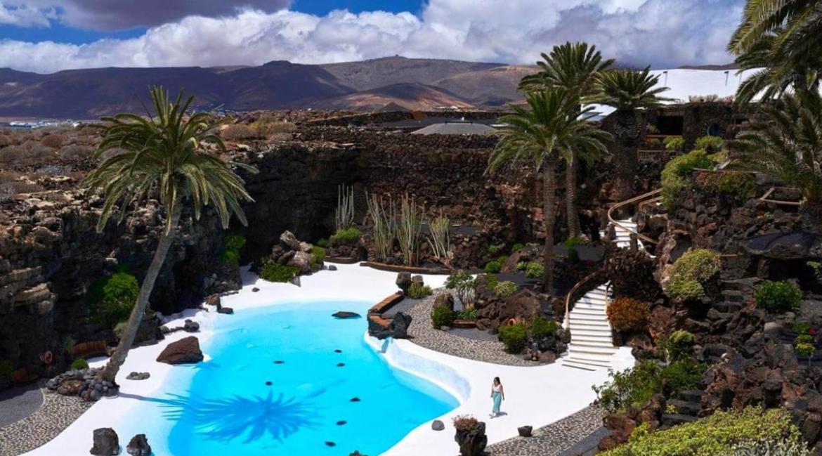 Lanzarote Casa Volcanica-Anclada Sobre La Lava Del Volcan Montana Blanca Экстерьер фото